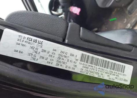 2017 Jeep Grand Cherokee Laredo 4X4 z USA, uszkodzony, nr VIN 1C4RJFAG4HC743550